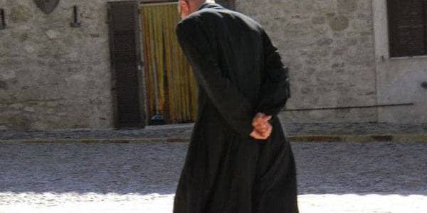 Aforismi sui preti