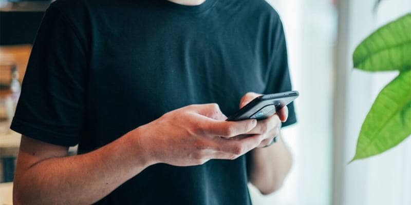 Sai che il tuo telefono registra tutto quello che dici?