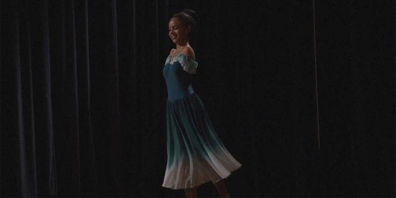 Vitoria Bueno, la ballerina senza braccia