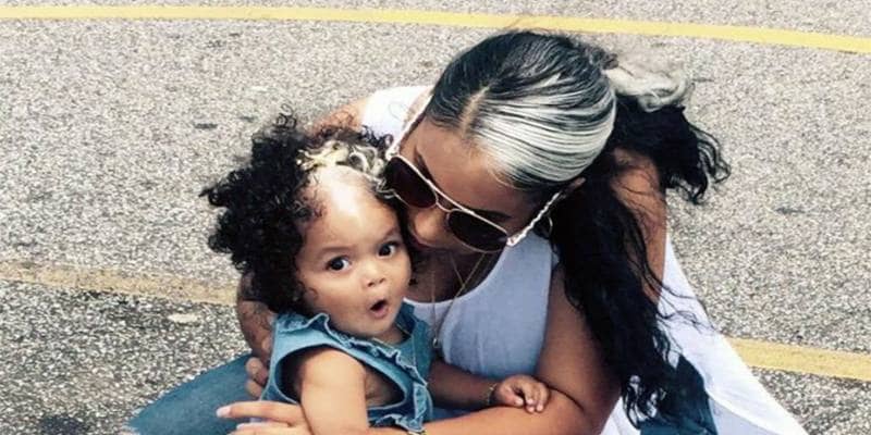 MilliAnna Worthy, la bimba nata con un ciuffo di capelli bianchi