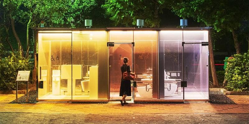 I bagni pubblici trasparenti di Tokyo